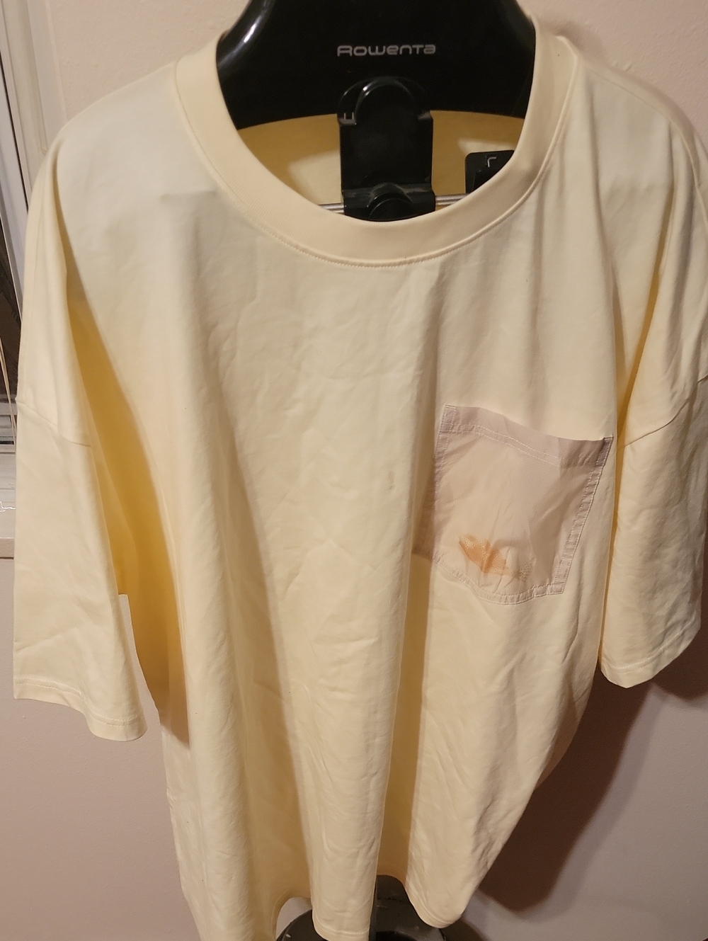 Bonobos Pale Yellow Short Sleeve Tee with Light Pink Patch Pocket